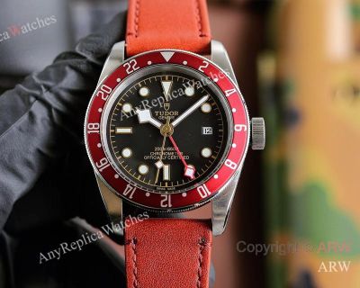 High Quality Replica TUDOR Black Bay Different Colors Leather Strap Different Colors Face Dial Different Colors Bezel Watch 42mm